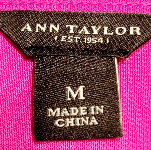 Ann Taylor Sleeveless Surplice Blouse/Shell - Picture 5 of 6